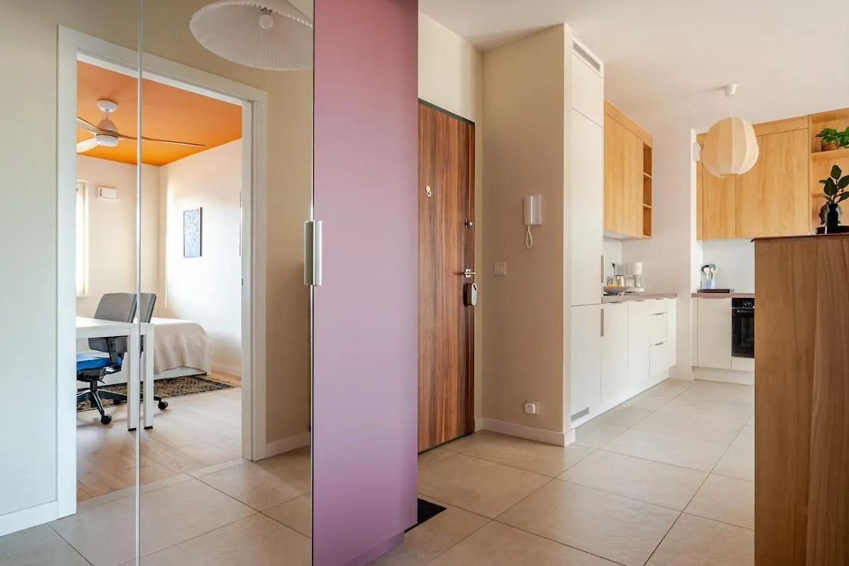 Cosy Home With A Comfy Work Space Βαρσοβία Διαμέρισμα